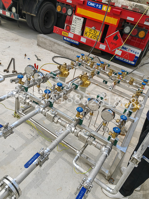 氫氣魚雷車3路/4路減壓撬